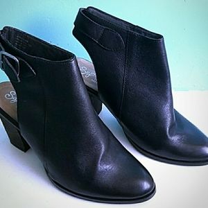 Seychelles Women's Caravan Bootie